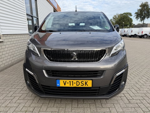 Peugeot Expert 2.0 BlueHDI 145pk automaat S&S L2H1 / vaste prijs rijklaar € 19.950 ex btw / euro 6 / bpm vrij / lease vanaf € 336 / grijs metallic / achteruit rijcamera / trekhaak 2300 kg !