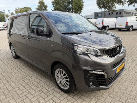 Peugeot Expert 2.0 BlueHDI 145pk automaat S&S L2H1 / vaste prijs rijklaar € 19.950 ex btw / euro 6 / bpm vrij / lease vanaf € 336 / grijs metallic / achteruit rijcamera / trekhaak 2300 kg !