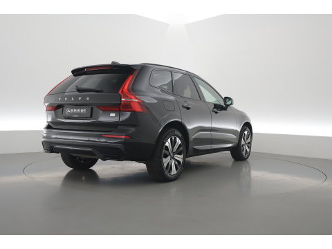 Volvo XC60 2.0 T6 Plug-in hybrid AWD Plus Dark | Leer | Pilot Ass. | Pano-dak | Harman/ Kardon | Ver. Voorruit | Stoel + stuurverwarming |