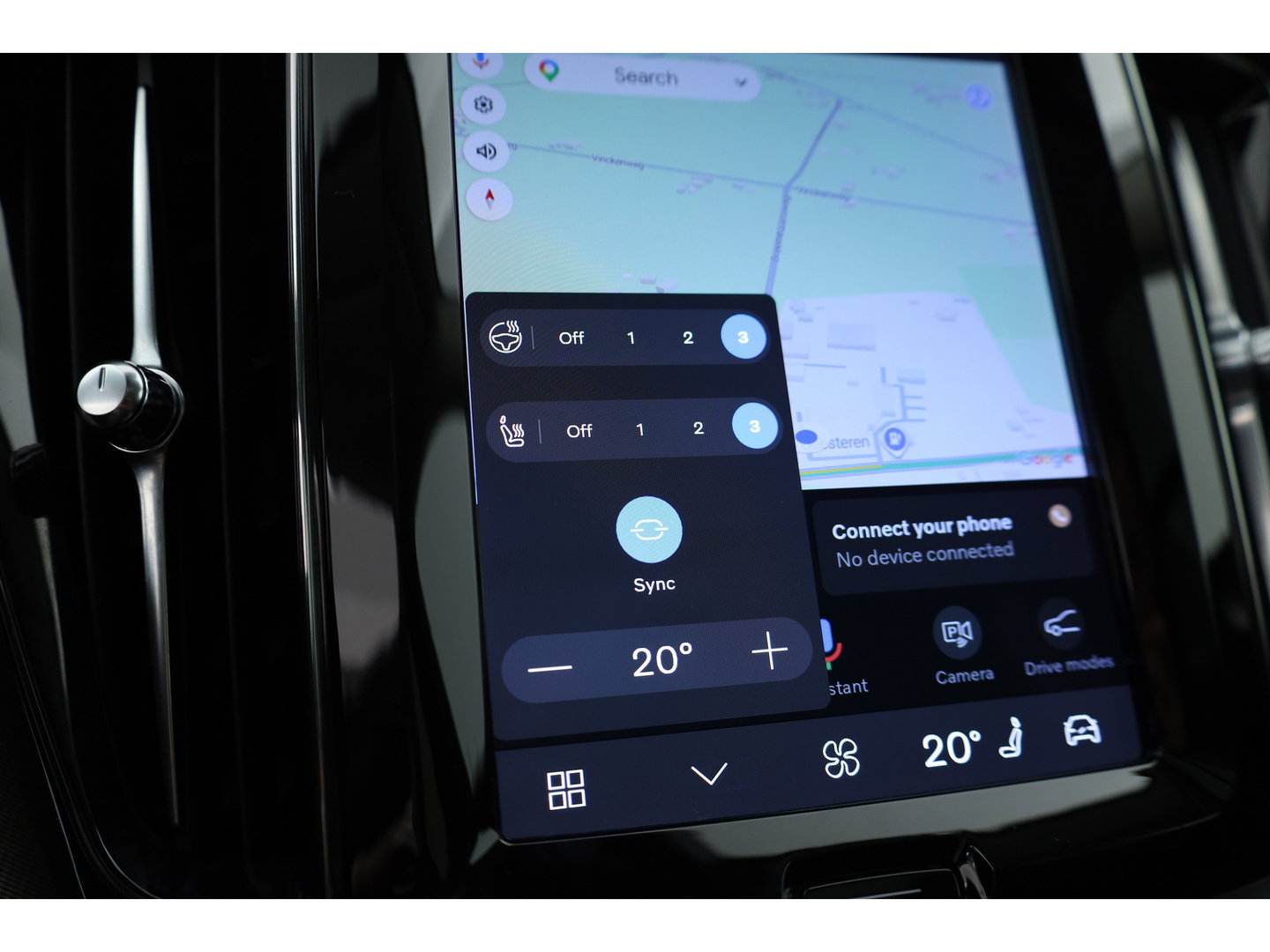 Volvo XC60 2.0 T6 Plug-in hybrid AWD Plus Dark | Leer | Pilot Ass. | Pano-dak | Harman/ Kardon | Ver. Voorruit | Stoel + stuurverwarming |