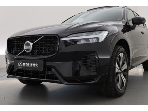 Volvo XC60 2.0 T6 Plug-in hybrid AWD Plus Dark | Leer | Pilot Ass. | Pano-dak | Harman/ Kardon | Ver. Voorruit | Stoel + stuurverwarming |