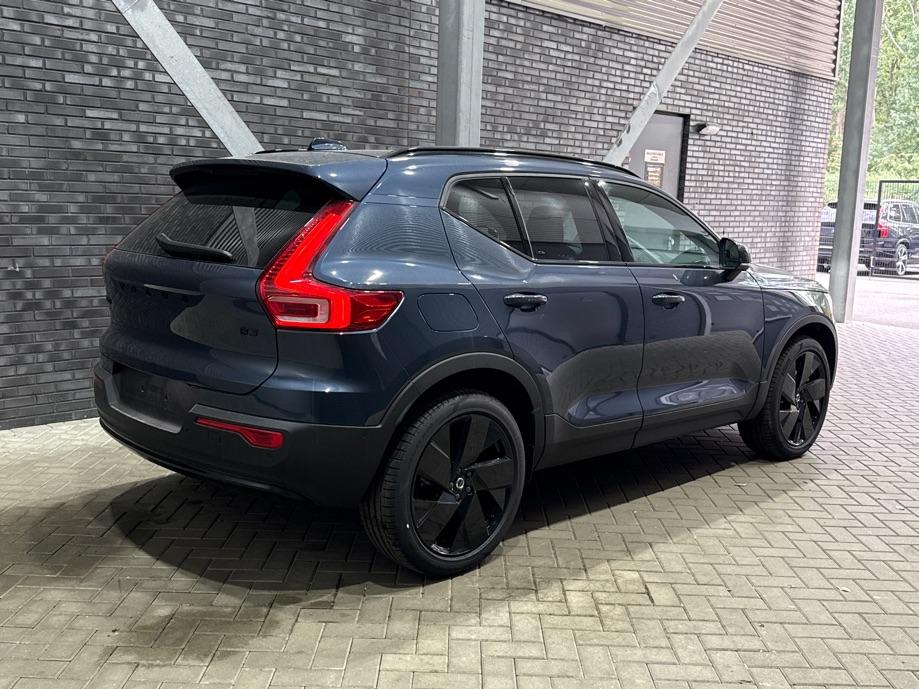 Volvo XC40 2.0 B3 Plus Black Edition | Harman/Kardon | BLIS | 360° Camera | Pilot Assist | Stoel+Stuurverwarming | Memory | ACC | 20 Inch