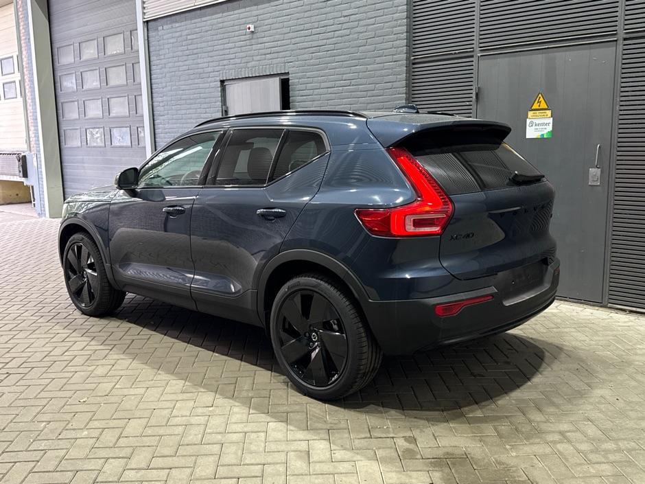 Volvo XC40 2.0 B3 Plus Black Edition | Harman/Kardon | BLIS | 360° Camera | Pilot Assist | Stoel+Stuurverwarming | Memory | ACC | 20 Inch