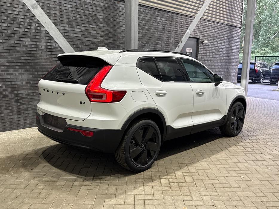 Volvo XC40 B3 Plus Black Edition | Harman/Kardon | BLIS | 360° Camera | Pilot Assist | Stoel+Stuurverwarming | Memory | ACC | 20 Inch