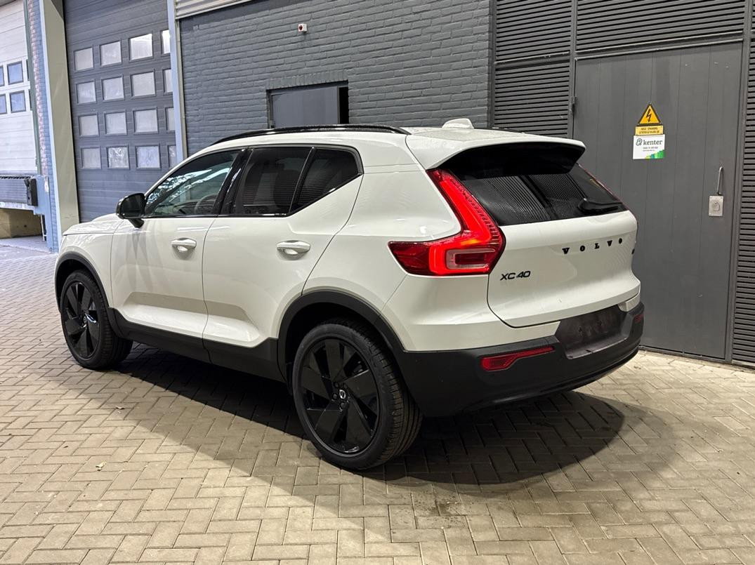 Volvo XC40 B3 Plus Black Edition | Harman/Kardon | BLIS | 360° Camera | Pilot Assist | Stoel+Stuurverwarming | Memory | ACC | 20 Inch