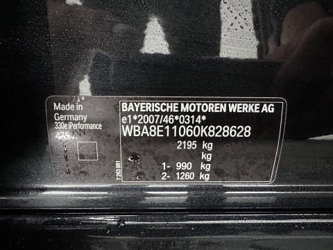 BMW 3-serie 330e M-Aerodynamic Centennial High Executive (Plug-in) {SoH-88%} Aut. *LEATHER | FULL-LED | HEATED-SPORTSEATS | NAVI-FULLMAP | PRIVACY-GLASS | ECC | PDC | CRUISE | 18''ALU*