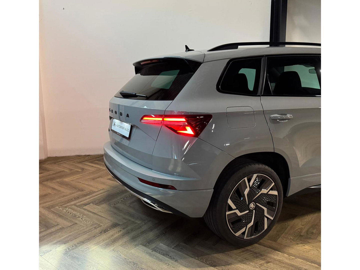 Škoda Karoq 1.5 TSI ACT Sportline Business KEYLESS CAM SFEER