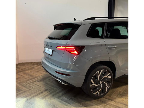 Škoda Karoq 1.5 TSI ACT Sportline Business KEYLESS CAM SFEER