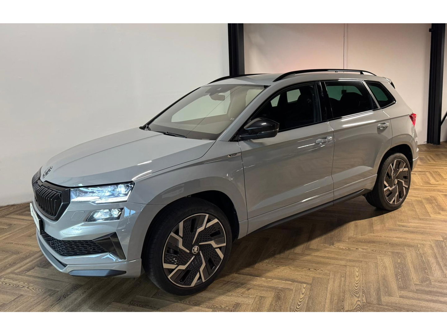 Škoda Karoq 1.5 TSI ACT Sportline Business KEYLESS CAM SFEER