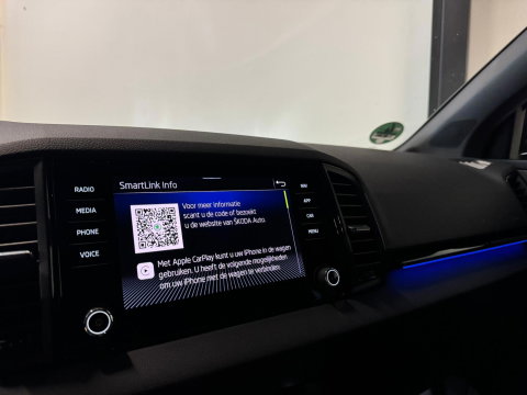 Škoda Karoq 1.5 TSI ACT Sportline Business KEYLESS CAM SFEER