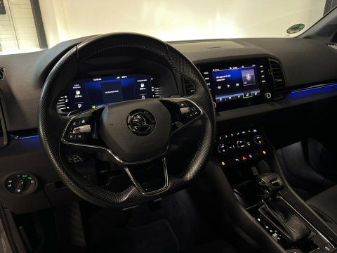 Škoda Karoq 1.5 TSI ACT Sportline Business KEYLESS CAM SFEER