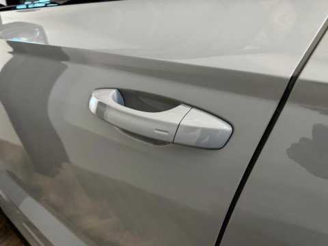 Škoda Karoq 1.5 TSI ACT Sportline Business KEYLESS CAM SFEER