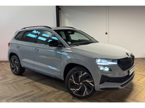 Škoda Karoq 1.5 TSI ACT Sportline Business KEYLESS CAM SFEER
