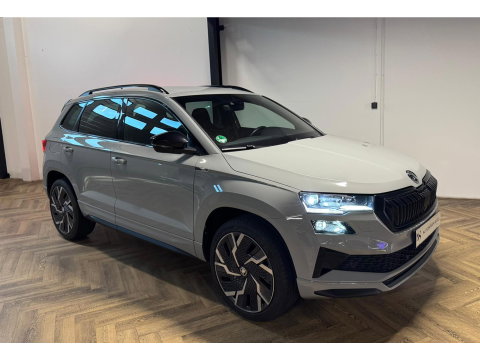 Škoda Karoq 1.5 TSI ACT Sportline Business KEYLESS CAM SFEER