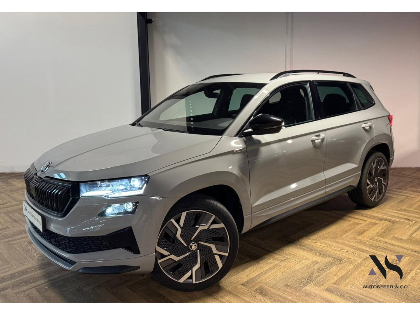 Škoda Karoq 1.5 TSI ACT Sportline Business KEYLESS CAM SFEER