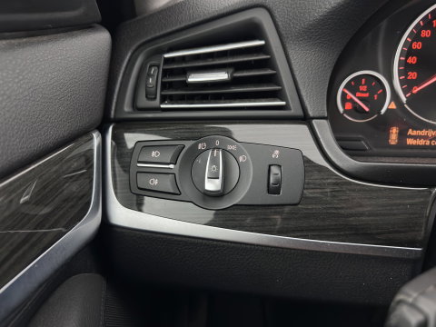 BMW 5 Serie Touring 518d Last Minute Edition Aut. *LEATHER | XENON | COMFORT-SEATS | NAVI-FULLMAP | ECC | PDC | CRUISE | 18''ALU | TOWBAR*