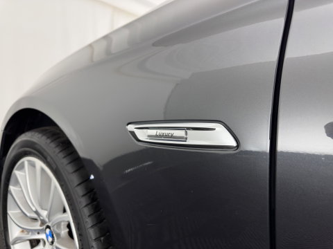 BMW 5 Serie Touring 518d Last Minute Edition Aut. *LEATHER | XENON | COMFORT-SEATS | NAVI-FULLMAP | ECC | PDC | CRUISE | 18''ALU | TOWBAR*