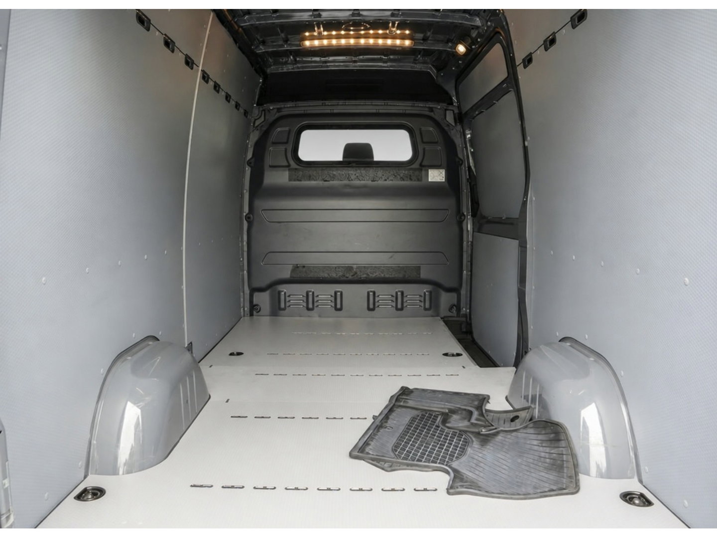 Mercedes-Benz Sprinter 319 1.9 CDI L2H2 PB Edition 360 Camera, Cruise, Carplay, 10,5'' Mbux, LED, Automaat, 190pk, Standkachel, Stoelverwarming, Uniek!