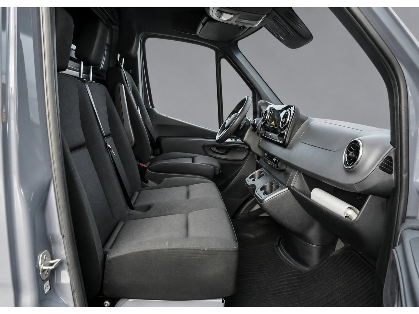 Mercedes-Benz Sprinter 319 1.9 CDI L2H2 PB Edition 360 Camera, Cruise, Carplay, 10,5'' Mbux, LED, Automaat, 190pk, Standkachel, Stoelverwarming, Uniek!
