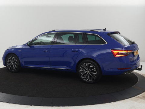 Škoda Superb Combi 1.4 TSI iV Laurin & Klement | SOH 95.8% | Trekhaak | Leder | Virtual Dashboard | Stoelverwarming | Memory | Virtual Dashboard | Park assist | Cruise control | Navigatie | Carplay |