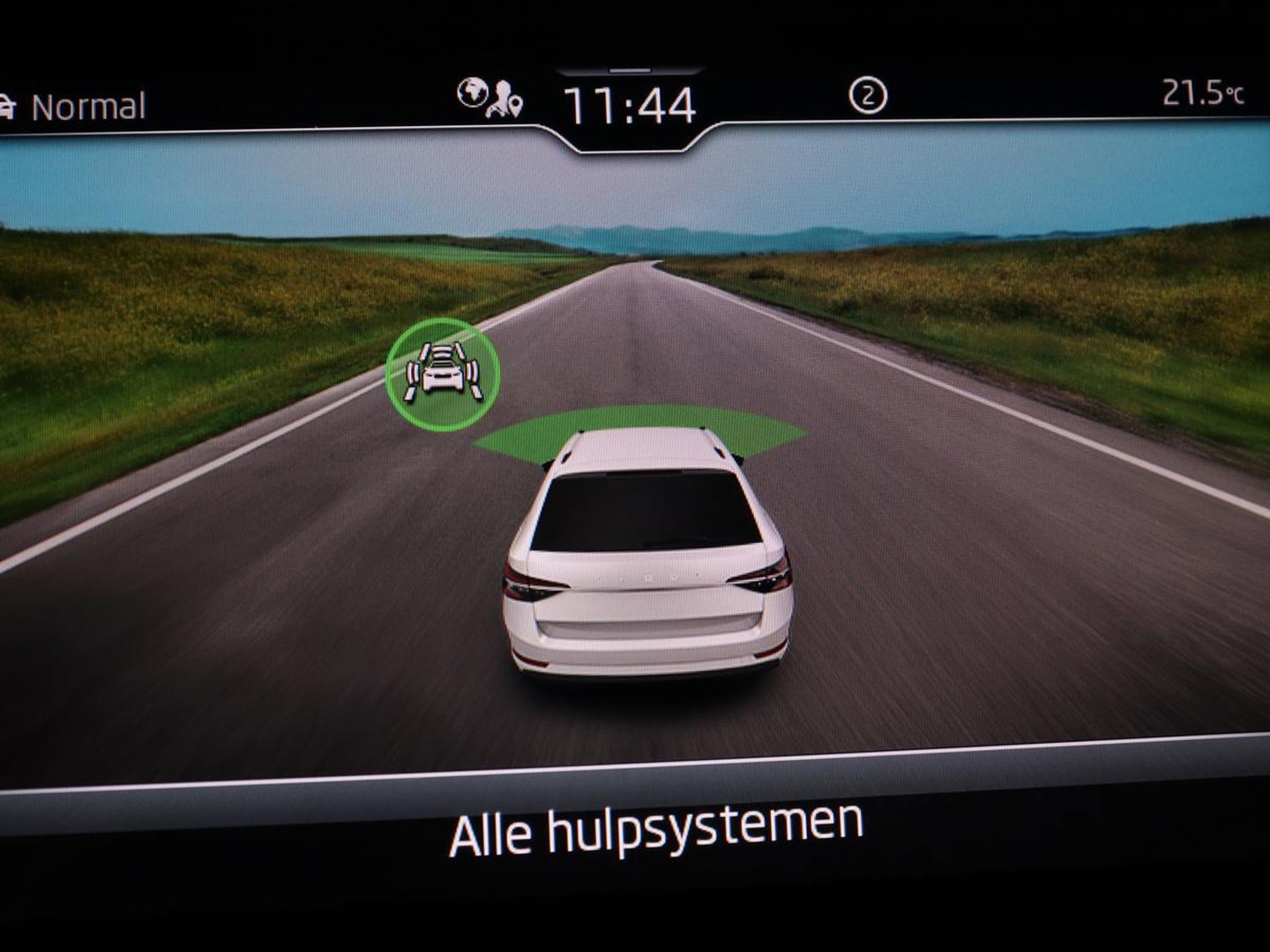 Škoda Superb Combi 1.4 TSI iV Laurin & Klement | SOH 95.8% | Trekhaak | Leder | Virtual Dashboard | Stoelverwarming | Memory | Virtual Dashboard | Park assist | Cruise control | Navigatie | Carplay |