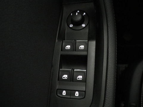 Škoda Superb Combi 1.4 TSI iV Laurin & Klement | SOH 95.8% | Trekhaak | Leder | Virtual Dashboard | Stoelverwarming | Memory | Virtual Dashboard | Park assist | Cruise control | Navigatie | Carplay |