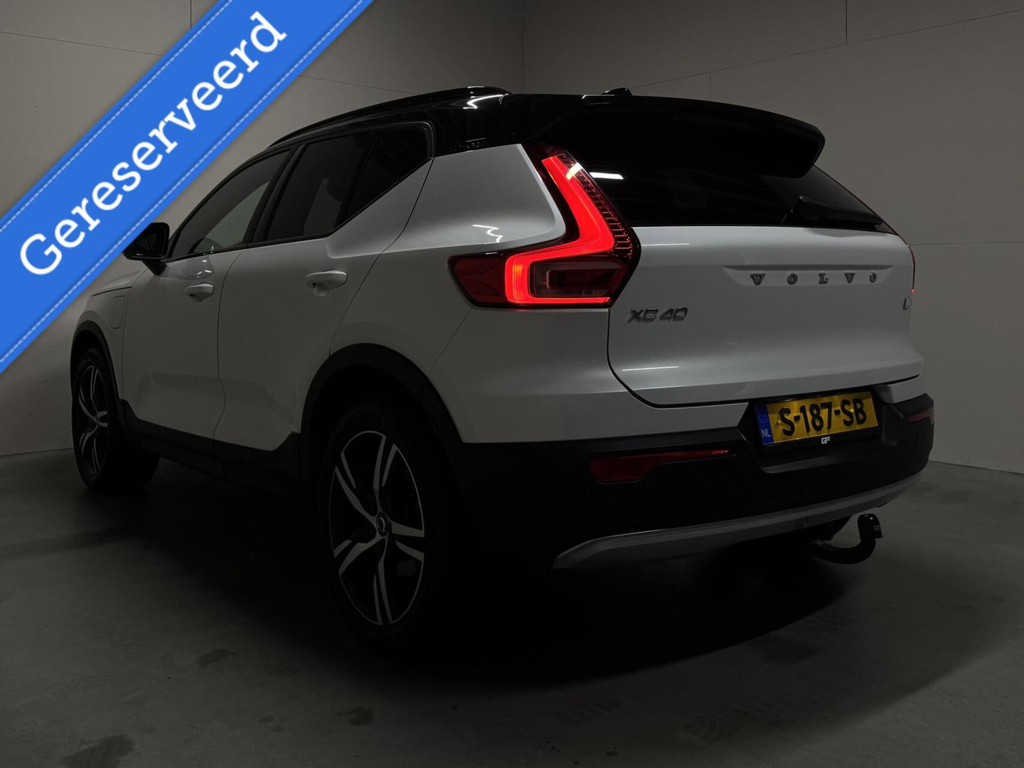 Volvo XC40 1.5 T5 Recharge R-Design Carplay Navi Cruise Camera Trekh.