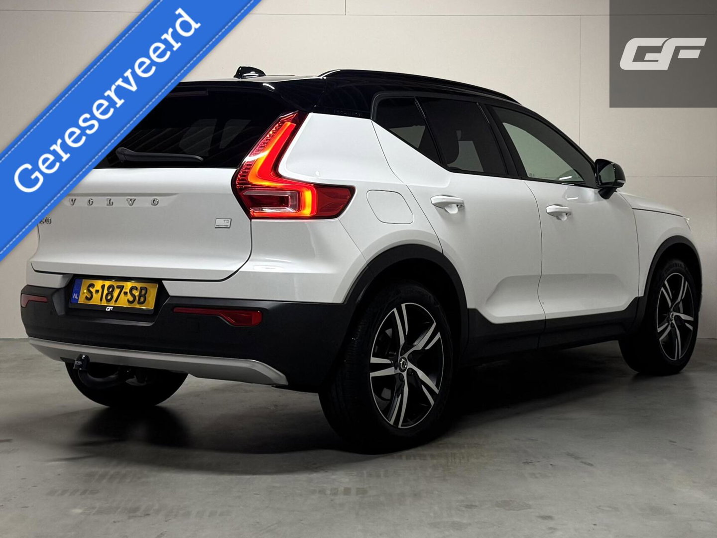 Volvo XC40 1.5 T5 Recharge R-Design Carplay Navi Cruise Camera Trekh.