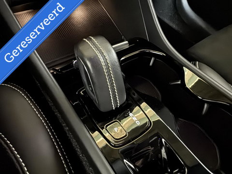 Volvo XC40 1.5 T5 Recharge R-Design Carplay Navi Cruise Camera Trekh.