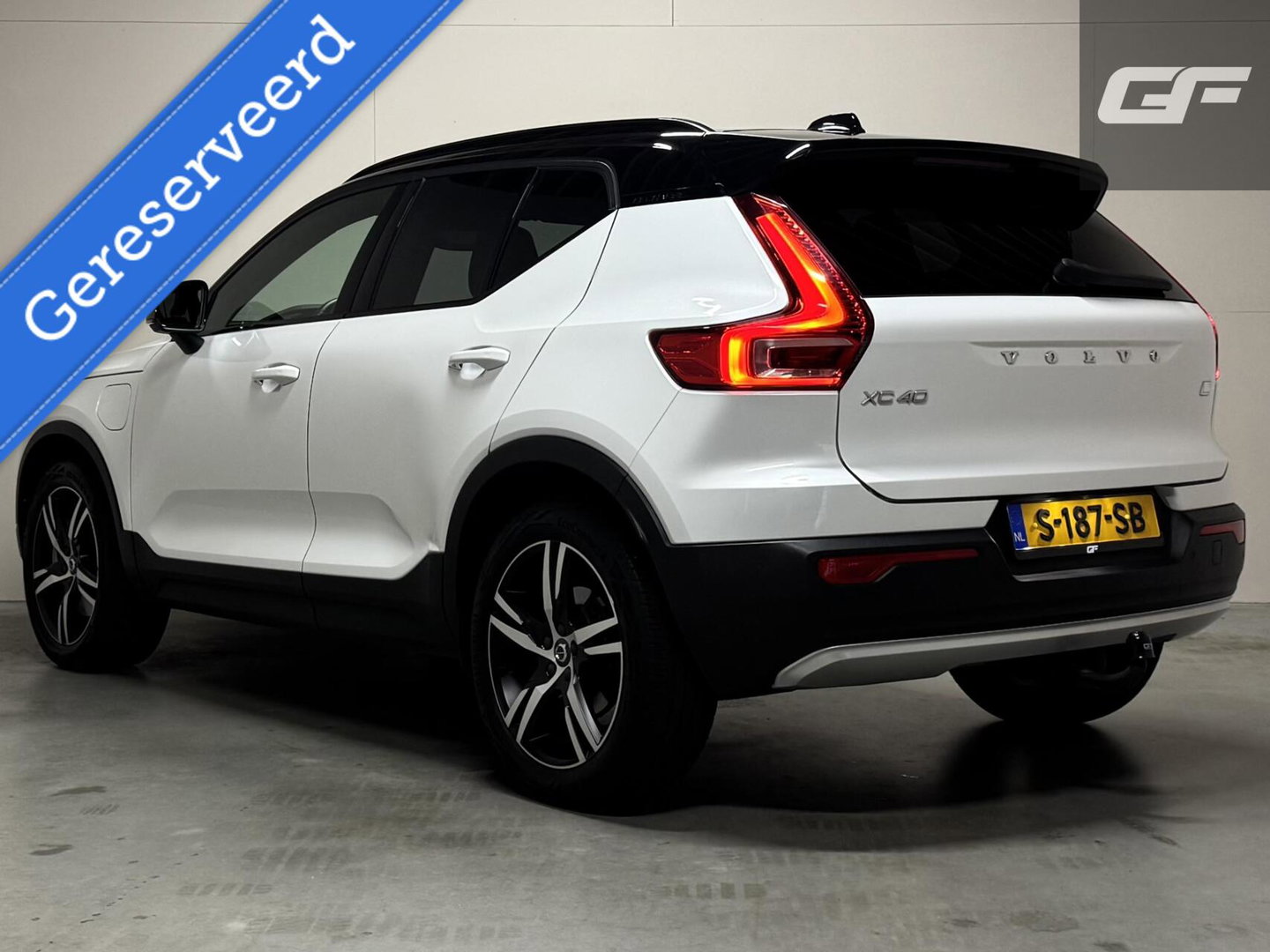 Volvo XC40 1.5 T5 Recharge R-Design Carplay Navi Cruise Camera Trekh.