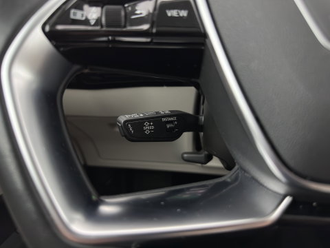 Audi Q8 e-tron 50 quattro Advanced Edition 95 kWh [3-Fase-22kW] {SoH-100%} (INCL.BTW) *LEATHER | FULL-LED | MEMORY-PACK | ADAPTIVE-CRUISE | CAMERA | PRIVACY-GLASS | DIGI-COCKPIT | PRIVACY-GLASS | SHIFT-PADDLES | DAB | AMBIENT-LIGHT | 20''ALU | TOWBAR*
