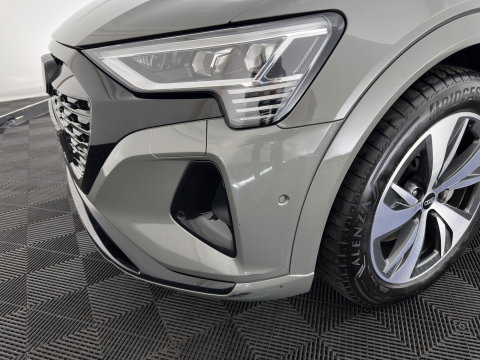 Audi Q8 e-tron 50 quattro Advanced Edition 95 kWh [3-Fase-22kW] {SoH-100%} (INCL.BTW) *LEATHER | FULL-LED | MEMORY-PACK | ADAPTIVE-CRUISE | CAMERA | PRIVACY-GLASS | DIGI-COCKPIT | PRIVACY-GLASS | SHIFT-PADDLES | DAB | AMBIENT-LIGHT | 20''ALU | TOWBAR*