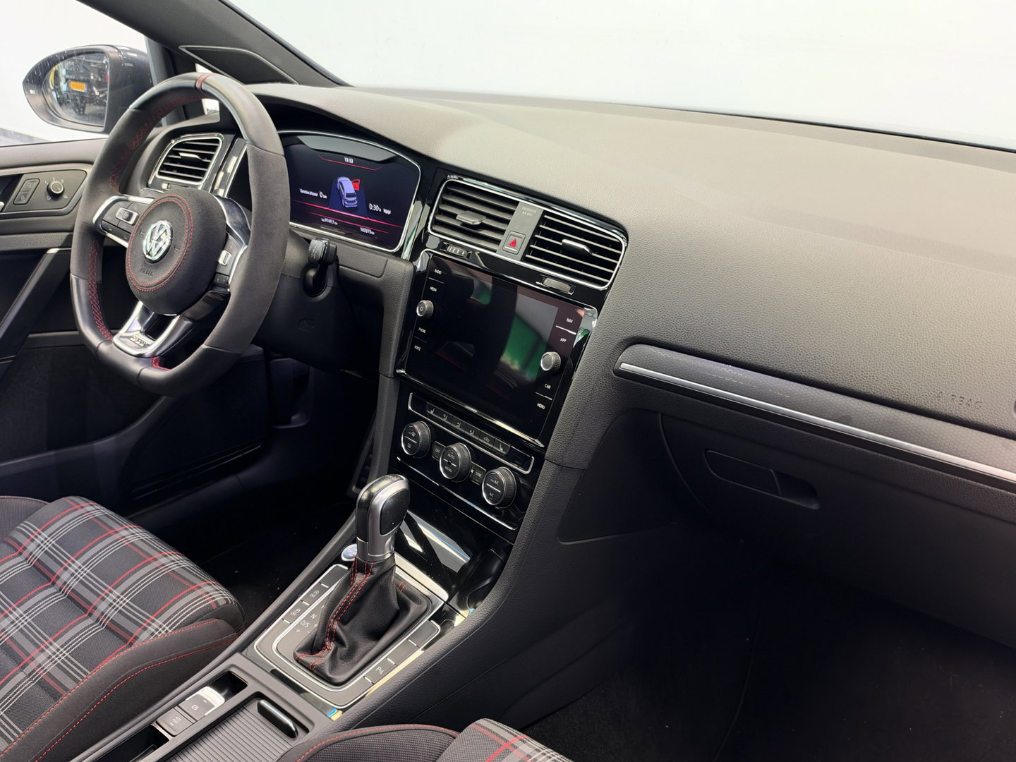 Volkswagen Golf 2.0 TSI GTI Performance Cruise/Climate PDC ACC Dynaudio