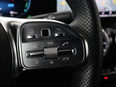 Mercedes-Benz B-klasse 200 Business | SOH 98.6% | Leder/Alcantara | Camera | AMG-Line | Park assist | Cruise control | Navigatie | Carplay | Sfeerverlichting | Climate control | Full LED |
