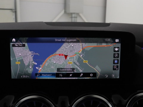 Mercedes-Benz B-klasse 200 Business | SOH 98.6% | Leder/Alcantara | Camera | AMG-Line | Park assist | Cruise control | Navigatie | Carplay | Sfeerverlichting | Climate control | Full LED |