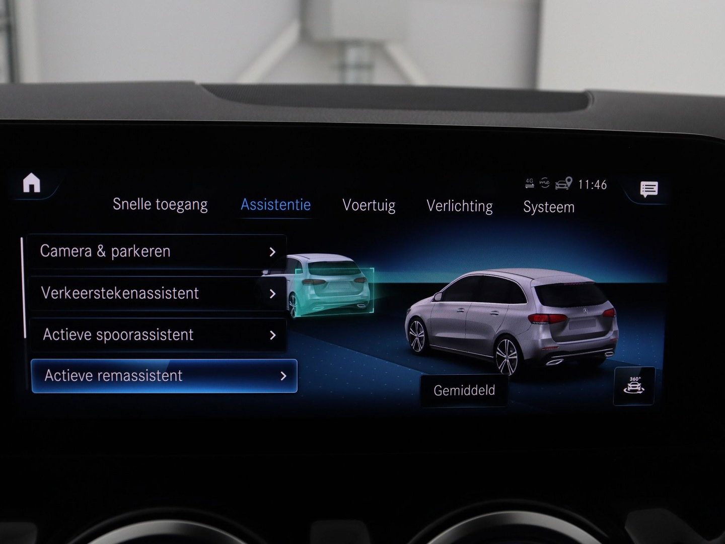 Mercedes-Benz B-klasse 200 Business | SOH 98.6% | Leder/Alcantara | Camera | AMG-Line | Park assist | Cruise control | Navigatie | Carplay | Sfeerverlichting | Climate control | Full LED |