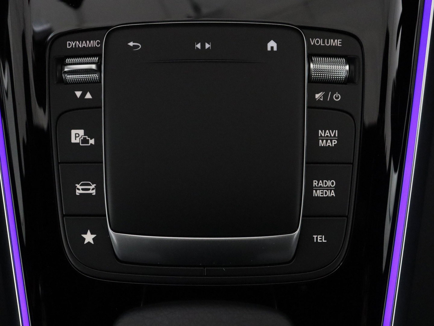 Mercedes-Benz B-klasse 200 Business | SOH 98.6% | Leder/Alcantara | Camera | AMG-Line | Park assist | Cruise control | Navigatie | Carplay | Sfeerverlichting | Climate control | Full LED |