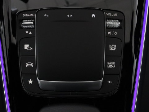 Mercedes-Benz B-klasse 200 Business | SOH 98.6% | Leder/Alcantara | Camera | AMG-Line | Park assist | Cruise control | Navigatie | Carplay | Sfeerverlichting | Climate control | Full LED |