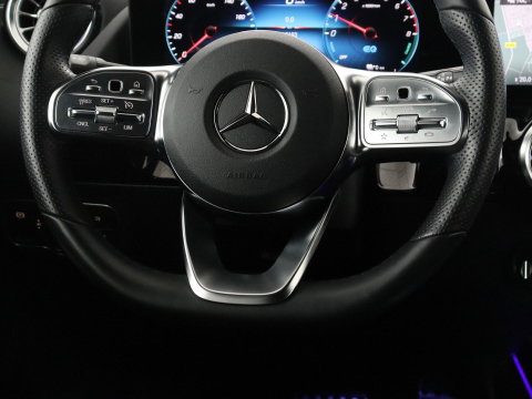 Mercedes-Benz B-klasse 200 Business | SOH 98.6% | Leder/Alcantara | Camera | AMG-Line | Park assist | Cruise control | Navigatie | Carplay | Sfeerverlichting | Climate control | Full LED |