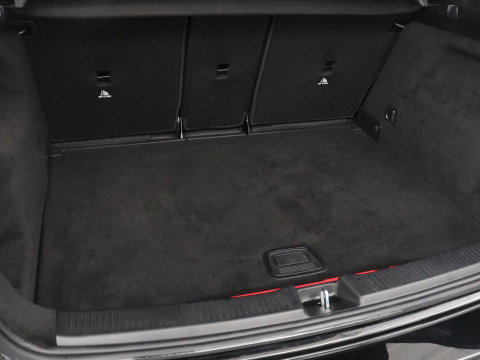 Mercedes-Benz B-klasse 200 Business | SOH 98.6% | Leder/Alcantara | Camera | AMG-Line | Park assist | Cruise control | Navigatie | Carplay | Sfeerverlichting | Climate control | Full LED |