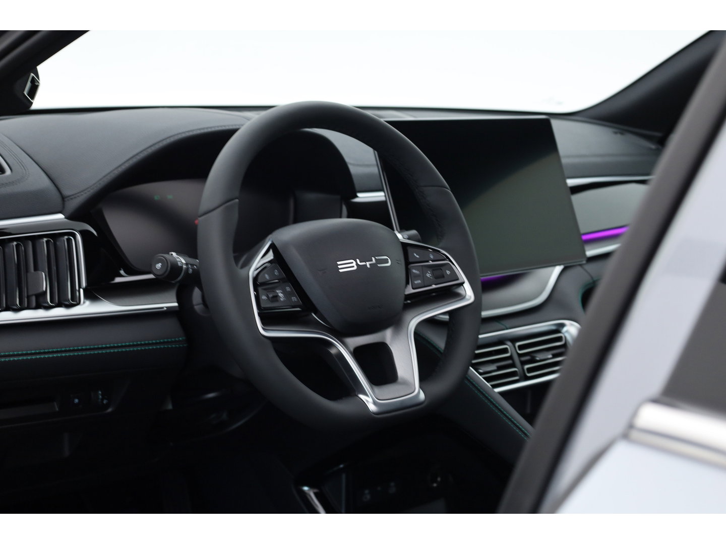 BYD SEAL U 1.5 DM-i FWD Comfort | Rijklaar! | Pano | 360cam | Stoelventi. | Leder | Memory | HUD | Infinity | Adapt. Cruise | Keyless