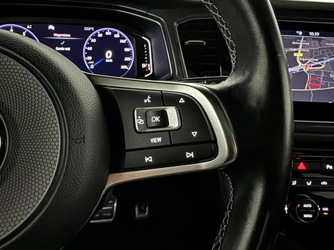 Volkswagen T-Roc 1.5 TSI R-Line Pano Virtual Beats Camera NAP