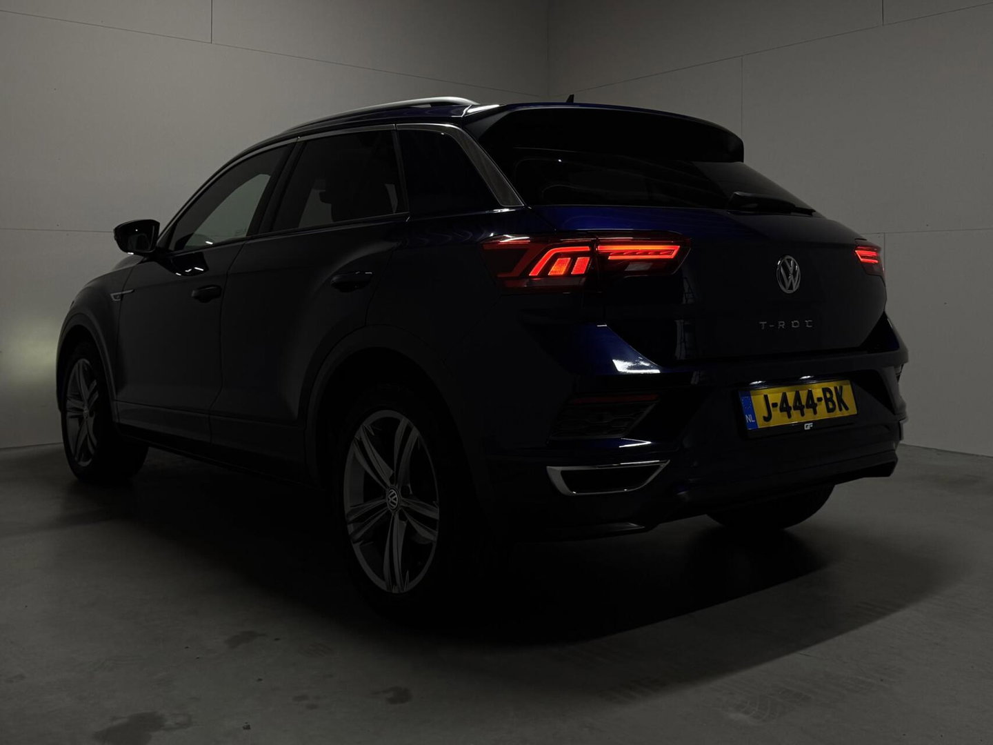 Volkswagen T-Roc 1.5 TSI R-Line Pano Virtual Beats Camera NAP