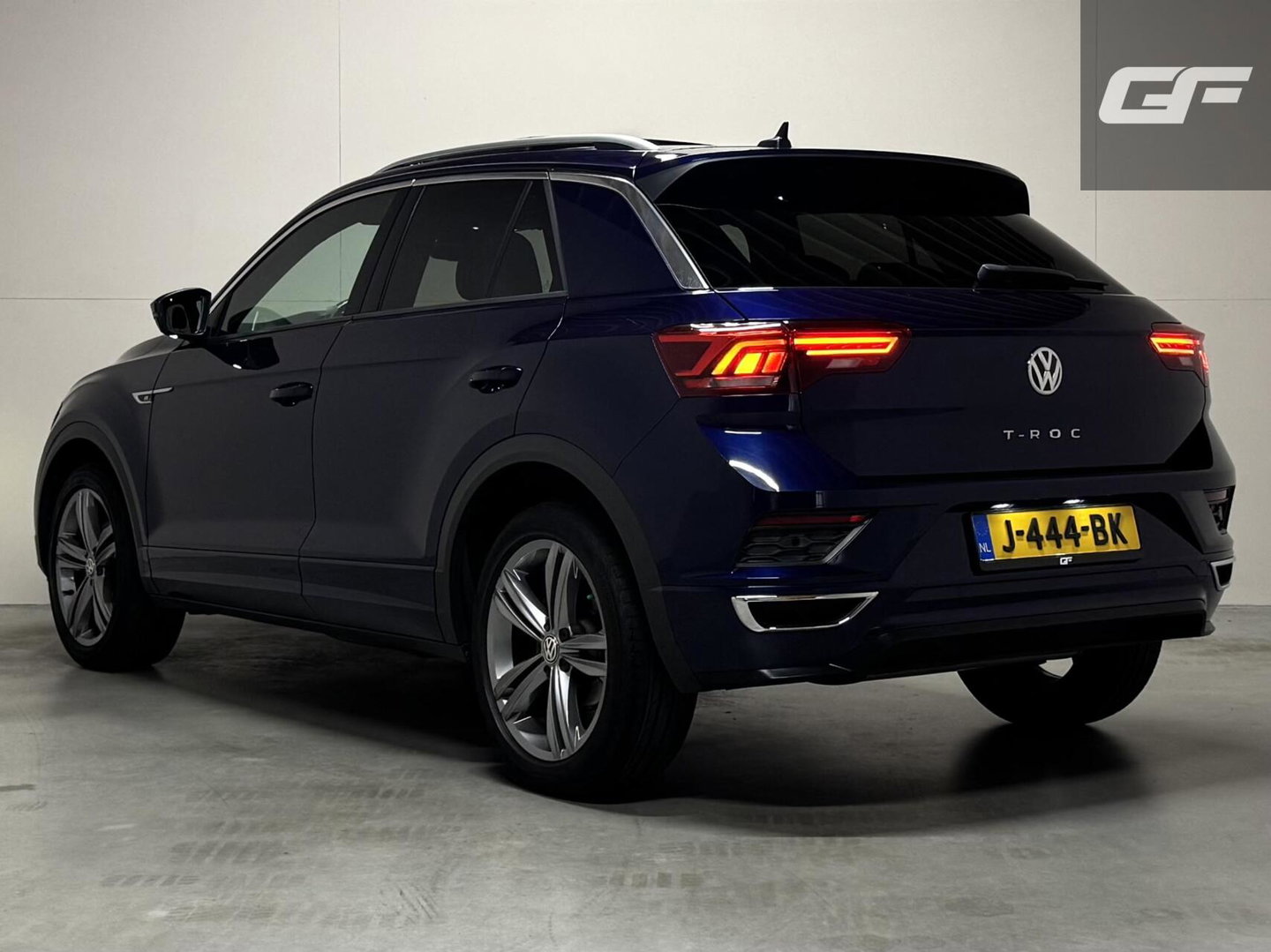 Volkswagen T-Roc 1.5 TSI R-Line Pano Virtual Beats Camera NAP