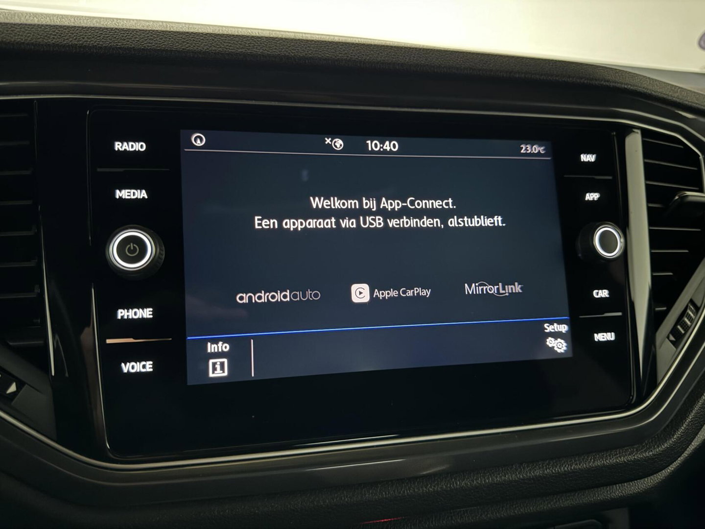 Volkswagen T-Roc 1.5 TSI R-Line Pano Virtual Beats Camera NAP