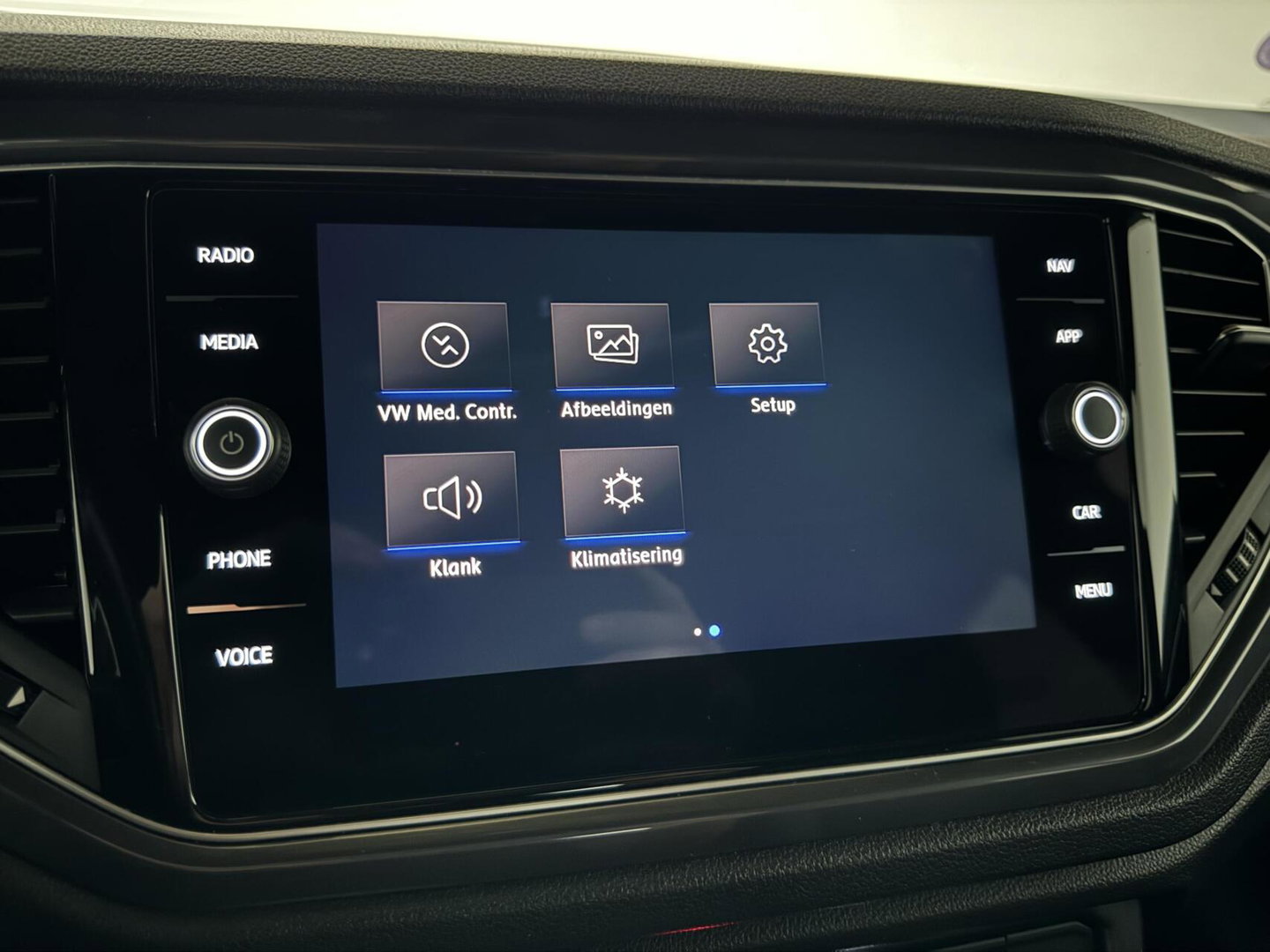 Volkswagen T-Roc 1.5 TSI R-Line Pano Virtual Beats Camera NAP