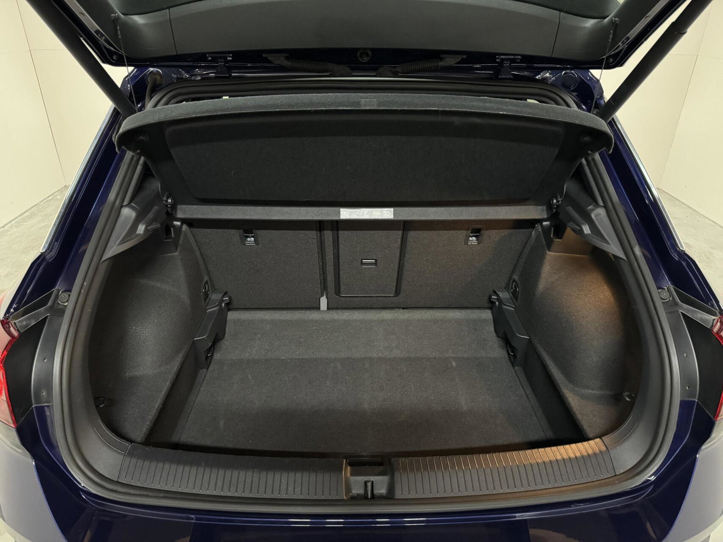 Volkswagen T-Roc 1.5 TSI R-Line Pano Virtual Beats Camera NAP