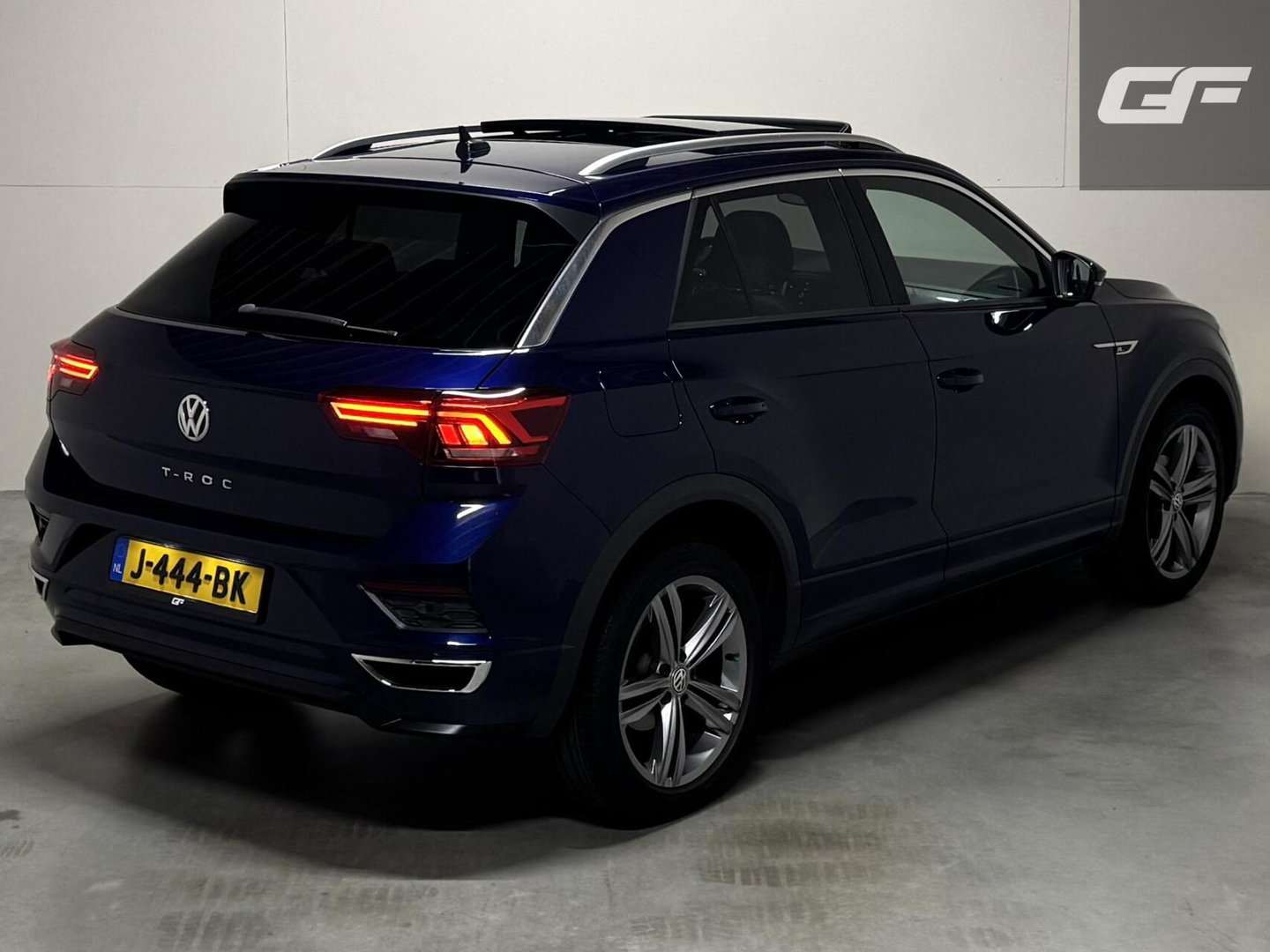 Volkswagen T-Roc 1.5 TSI R-Line Pano Virtual Beats Camera NAP