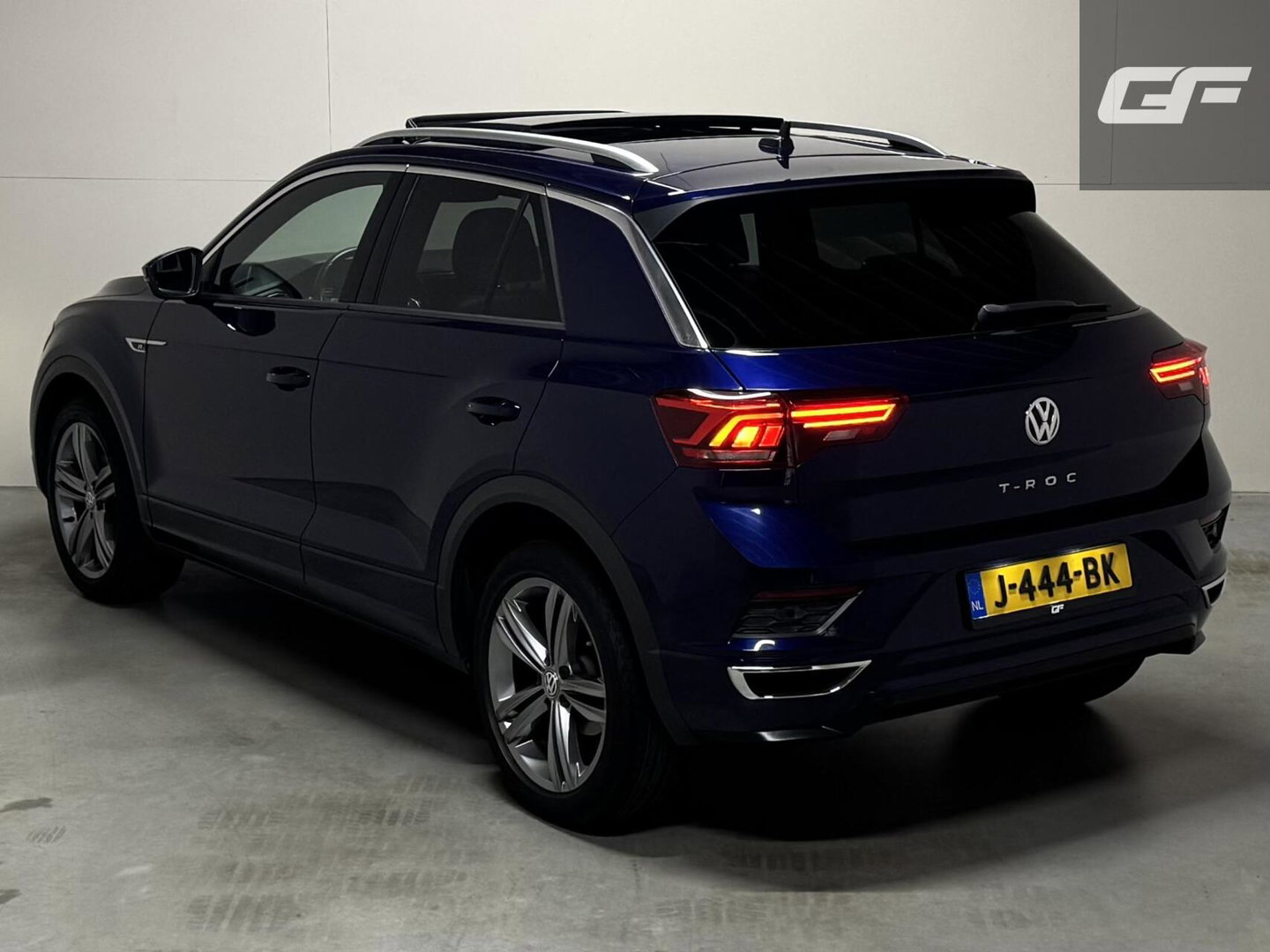 Volkswagen T-Roc 1.5 TSI R-Line Pano Virtual Beats Camera NAP
