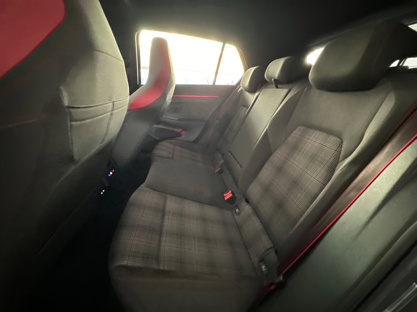 Volkswagen Golf 2.0 TSI GTI BTW|Pano|H/K|HuD|Camera|Trekhaak|Keyless